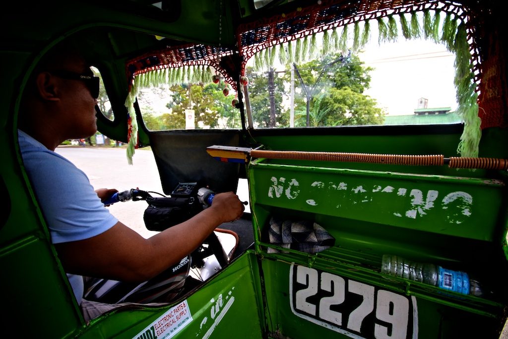 Vue intérieure d'un tricycle Philippin