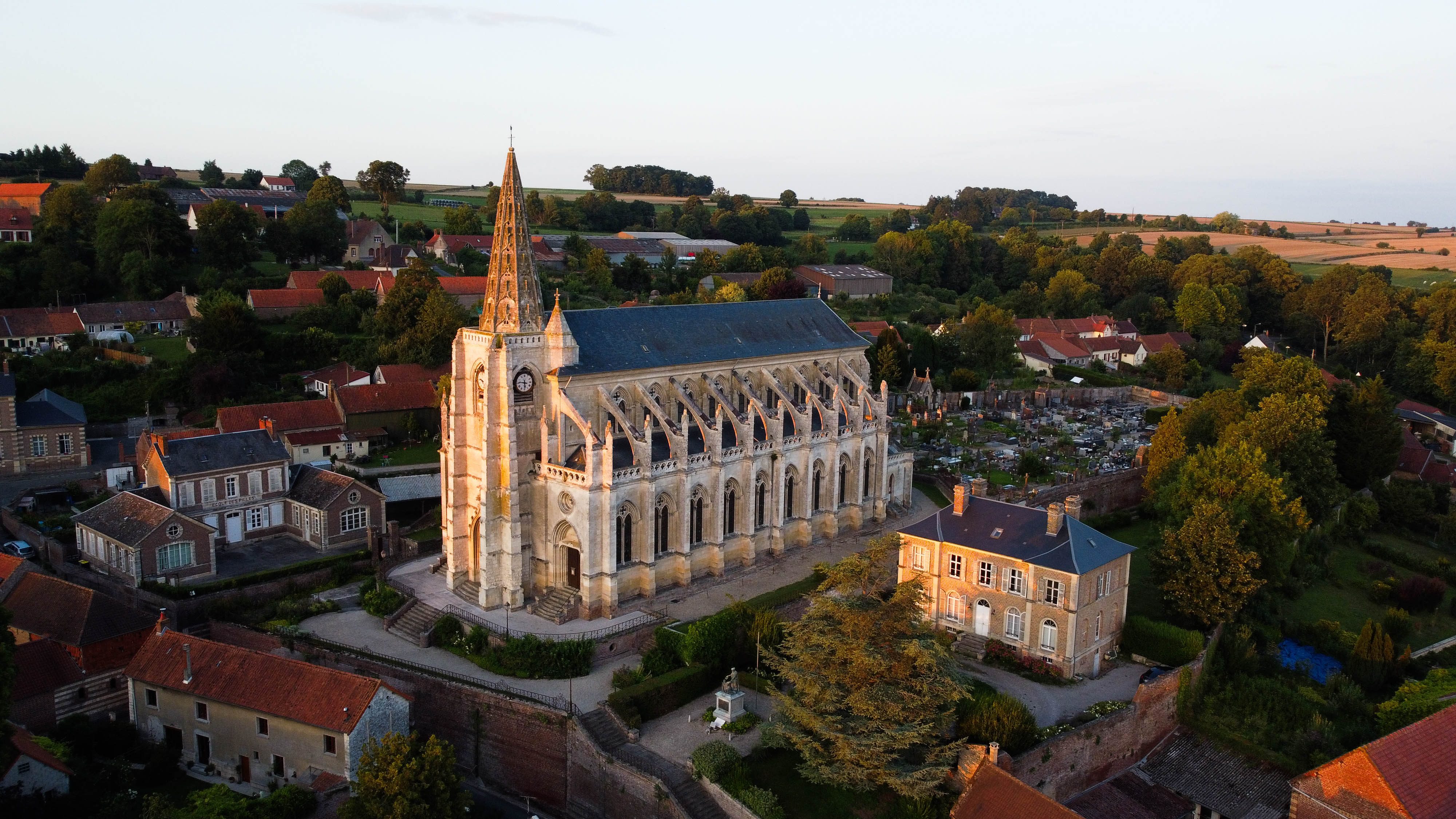 Église Saint-Jean-Baptiste de Long